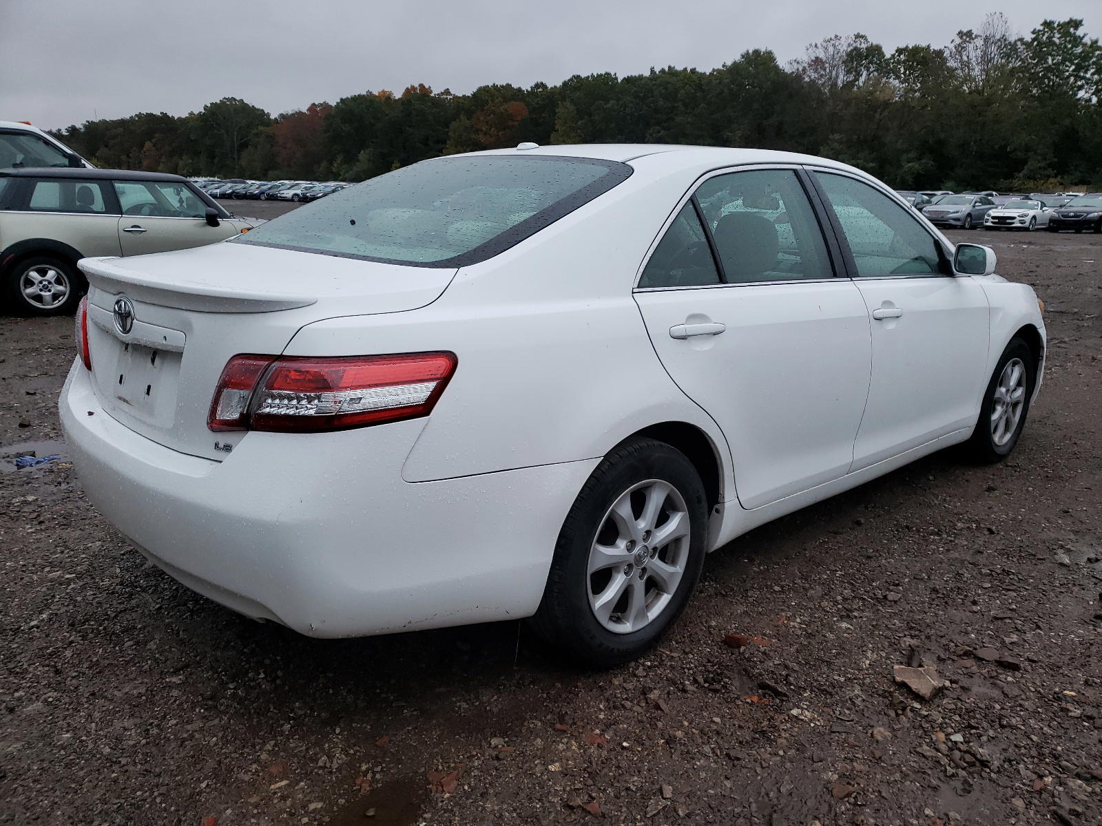 Photo 4 from auction – 2011 TOYOTA CAMRY BASE with VIN 4T1BF3EK1BU619023
