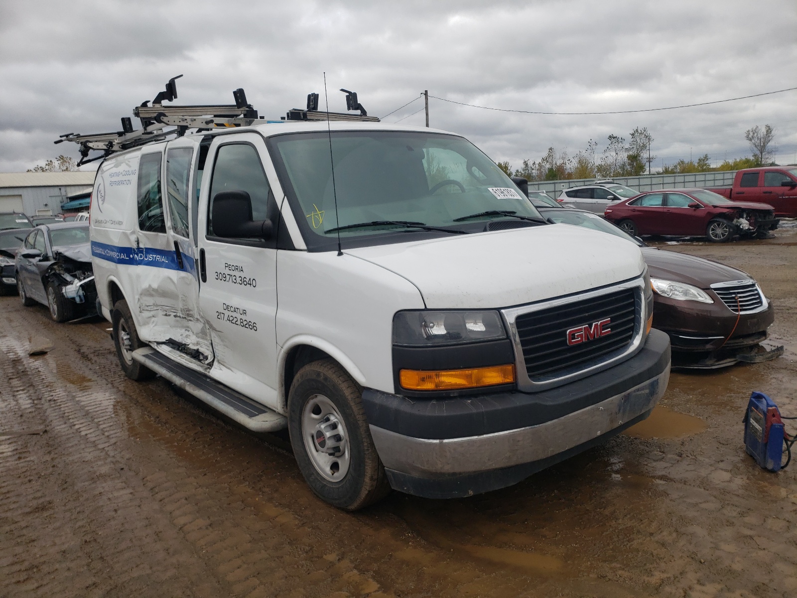 GMC SAVANA 2018 with VIN 1GTW7AFG7J1902916 - Photo from auction
