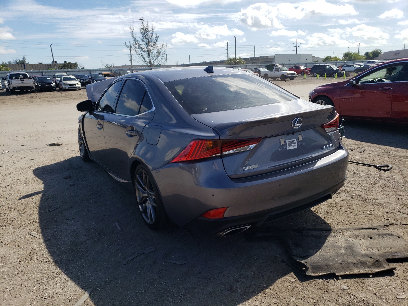 Фото 3 с аукциона – 2018 LEXUS IS 350 с VIN JTHBZ1D23J5033772