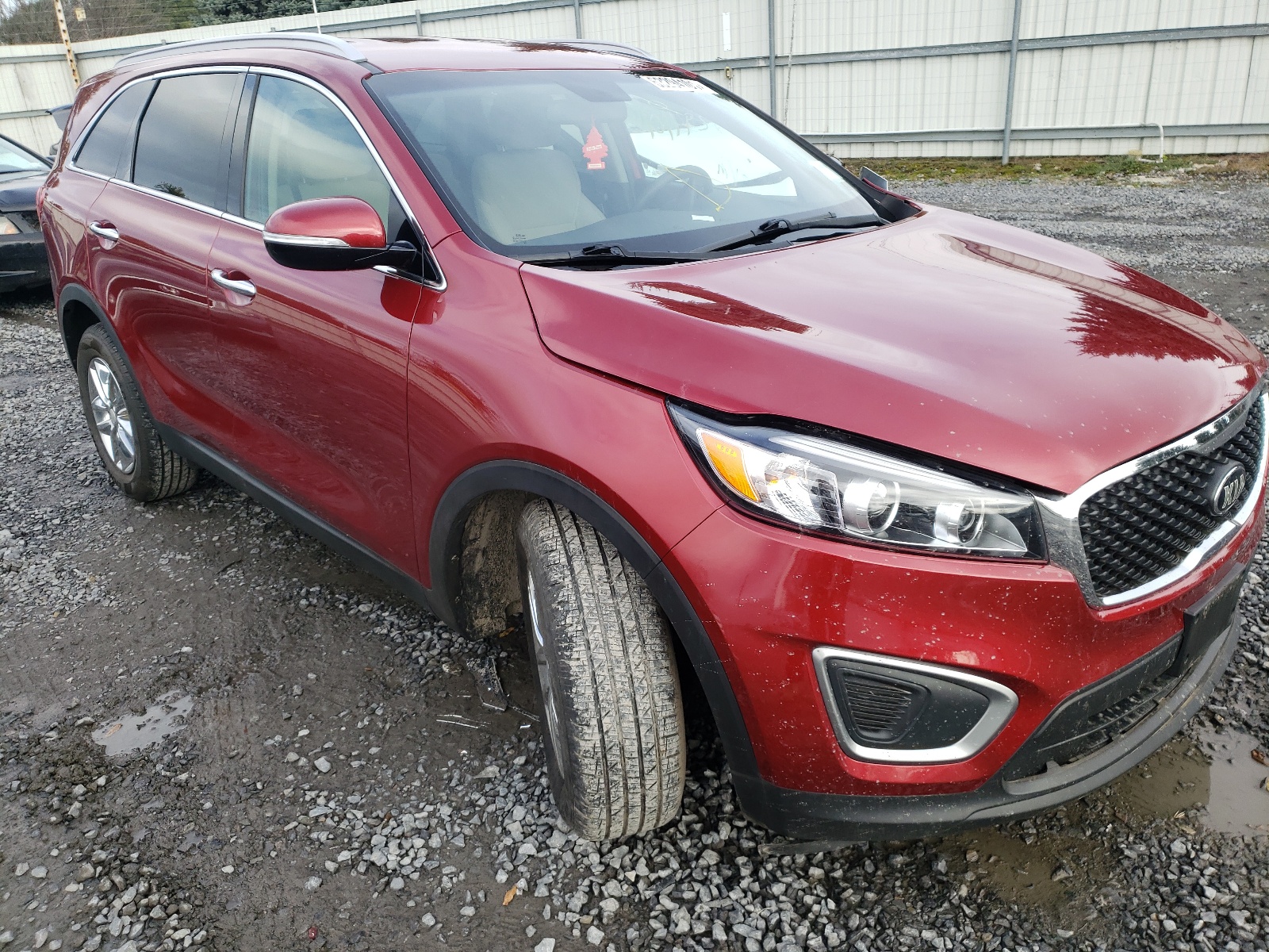 Photo 1 from auction – 2016 KIA SORENTO LX with VIN 5XYPG4A37GG102832