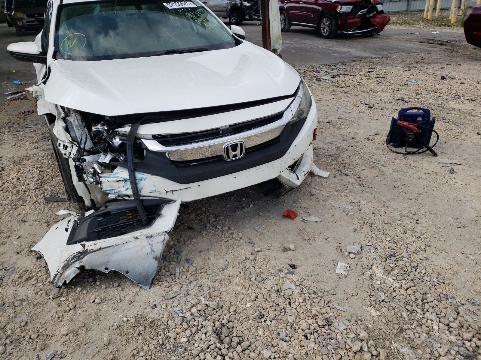 Photo 9 from auction – 2016 HONDA CIVIC LX with VIN 19XFC2F54GE096250