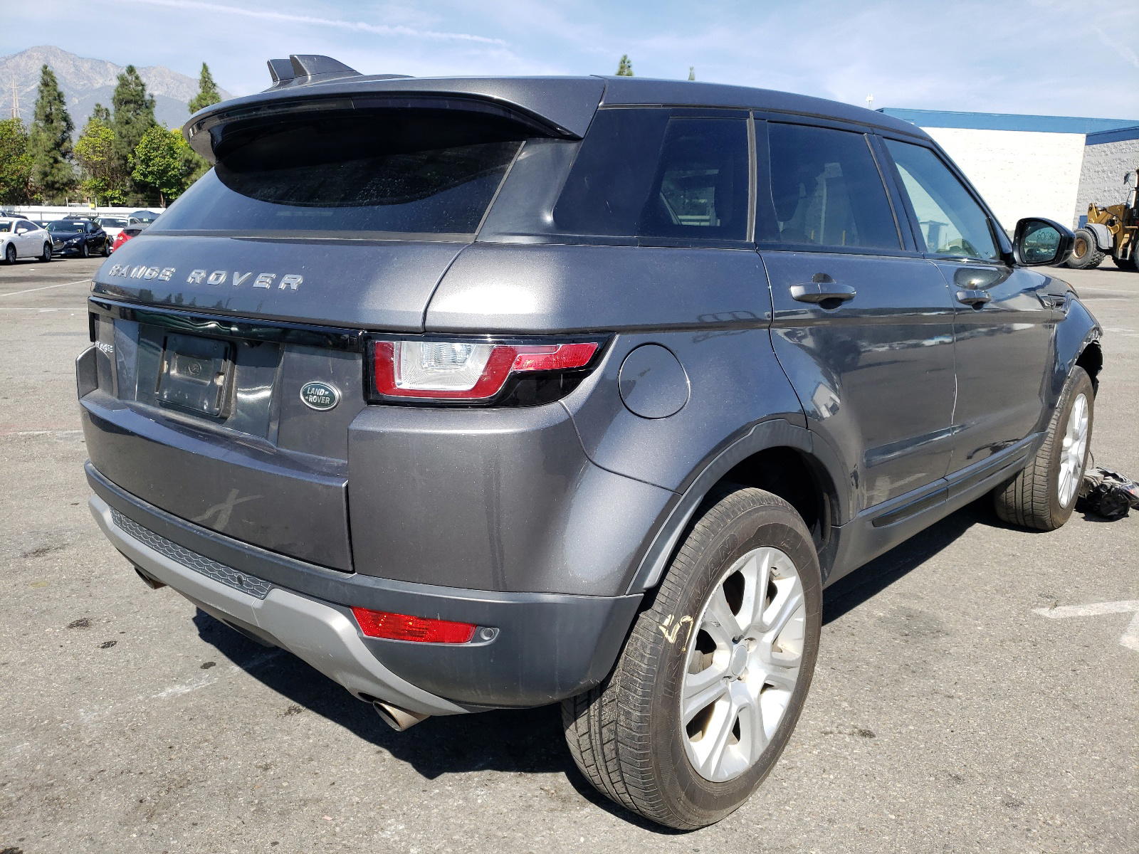 Photo 4 from auction – 2016 LAND ROVER RANGE ROVE with VIN SALVP2BG9GH153665