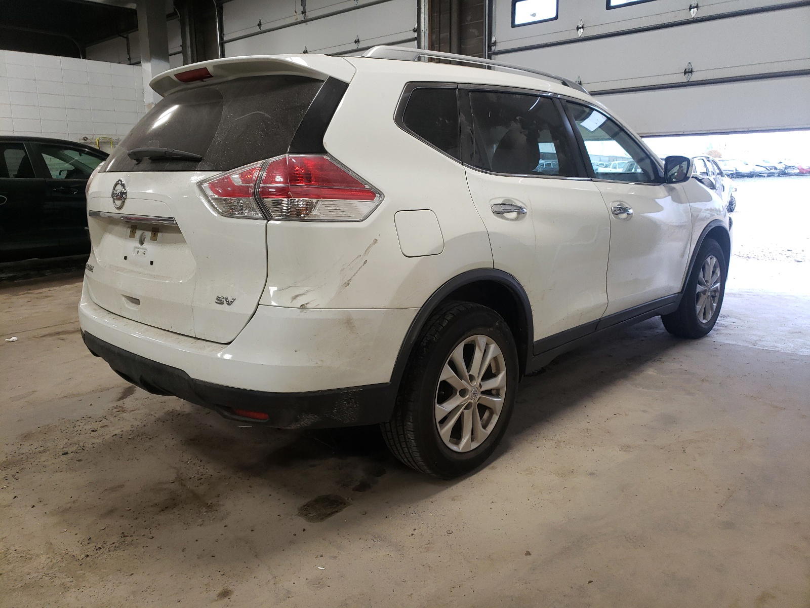 Photo 4 from auction – 2016 NISSAN ROGUE S with VIN KNMAT2MT1GP711994