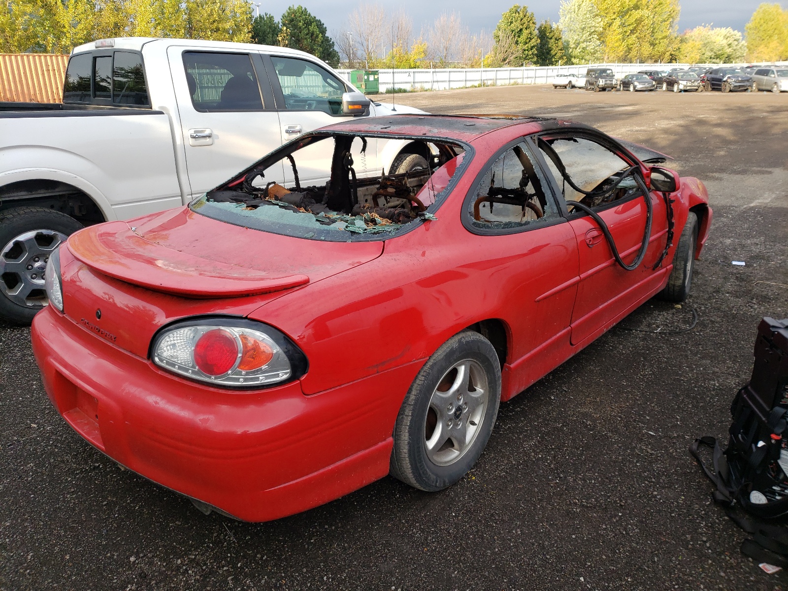 Photo 4 from auction – 2000 PONTIAC GRAND PRIX with VIN 1G2WP12K0YF162041