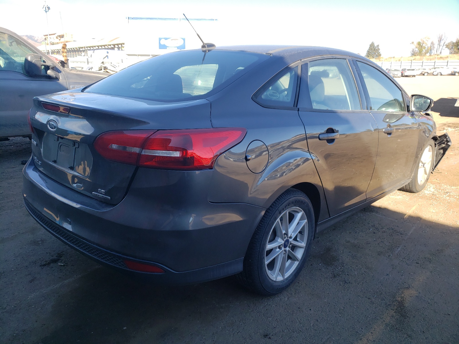 Photo 4 from auction – 2015 FORD FOCUS SE with VIN 1FADP3F23FL368760