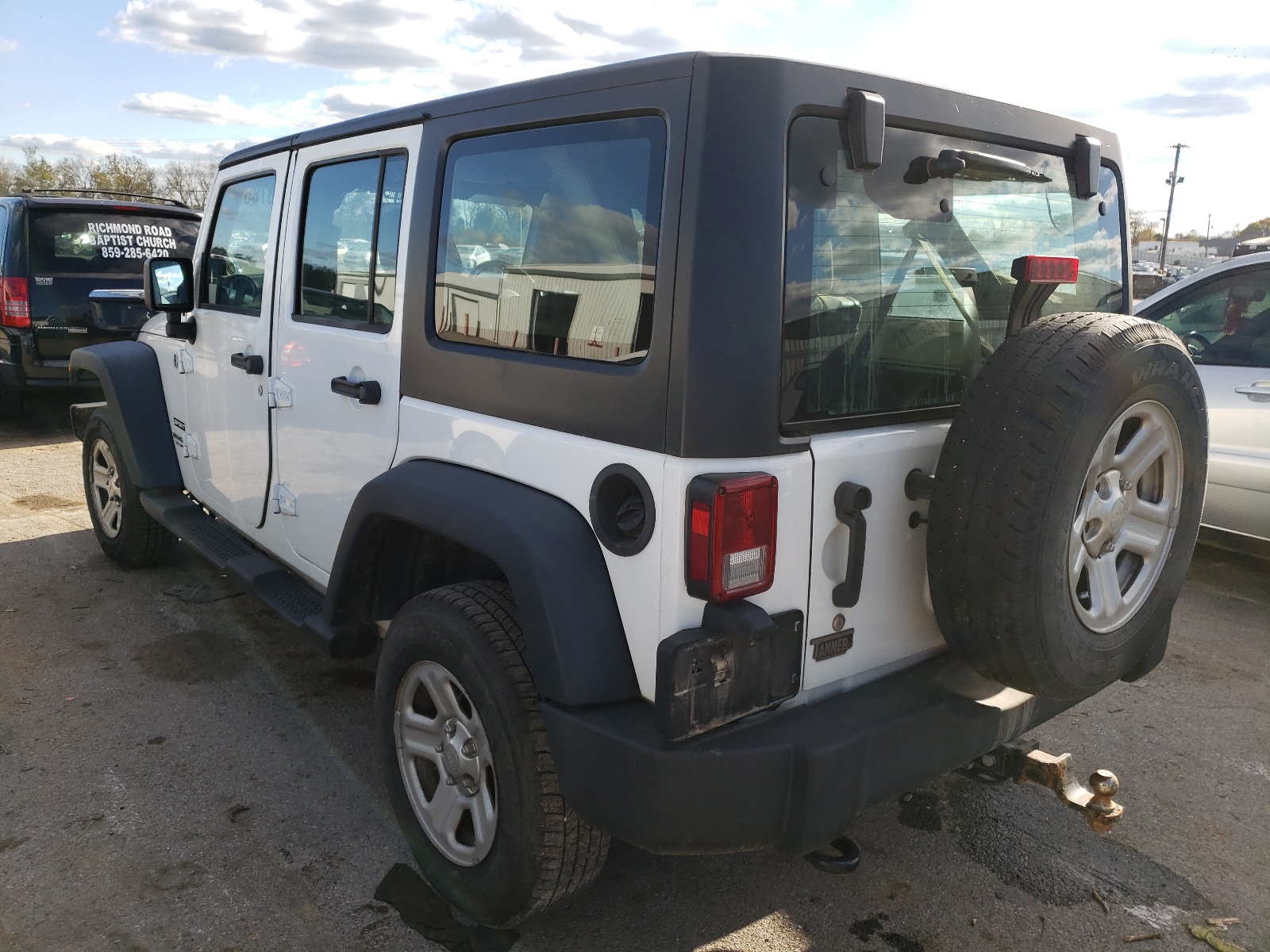 Photo 4 from auction – 2014 JEEP WRANGLER U with VIN 1C4BJWKG9EL328283