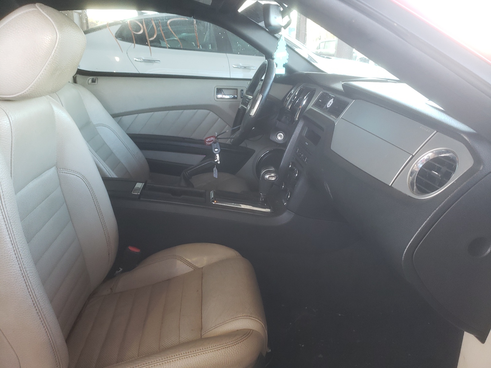 Photo 5 from auction – 2011 FORD MUSTANG with VIN 1ZVBP8EM7B5111324