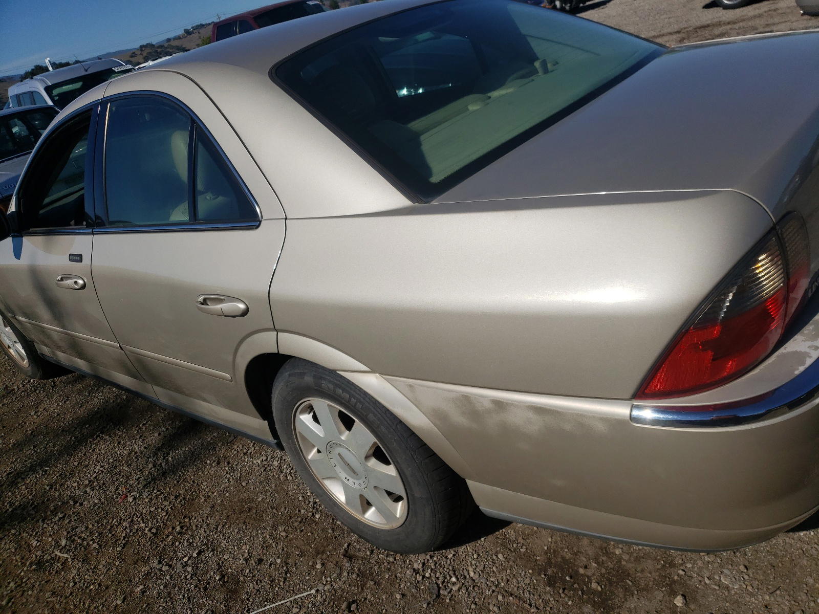 Photo 9 from auction – 2005 LINCOLN LS with VIN 1LNHM86S75Y600789