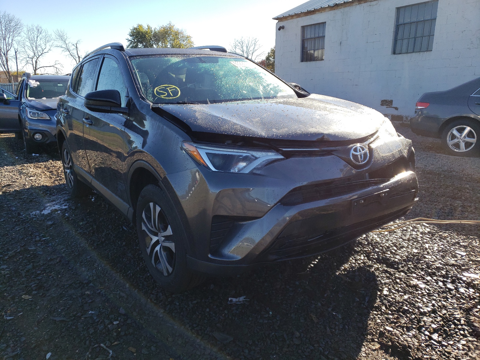 Photo 1 from auction – 2016 TOYOTA RAV4 LE with VIN JTMZFREV9GJ099856
