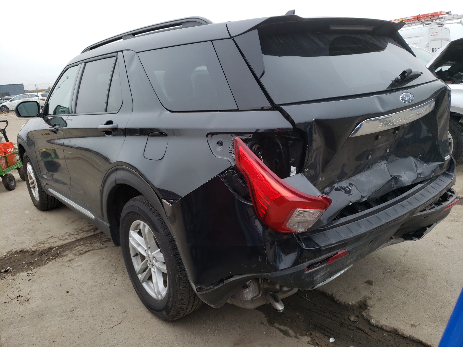 Photo 3 from auction – 2020 FORD EXPLORER X with VIN 1FMSK8DH7LGC26383