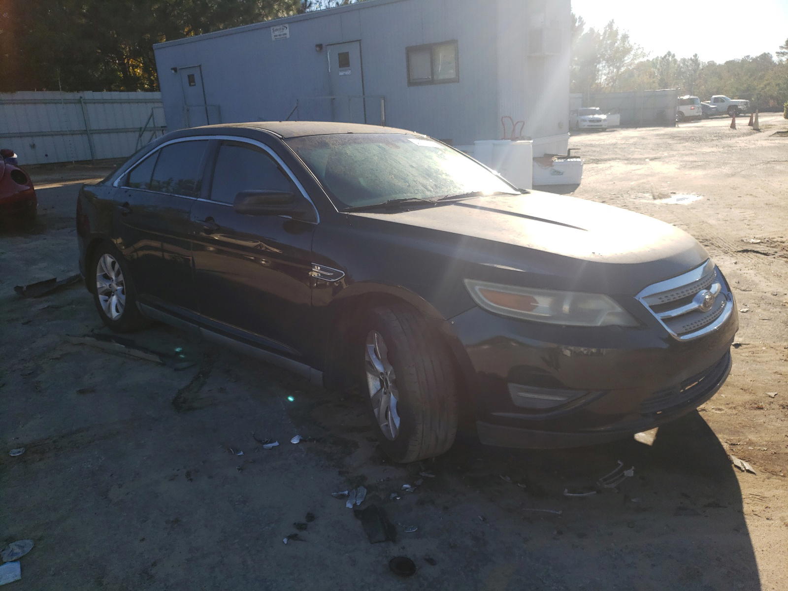 FORD TAURUS SEL 2011 with VIN 1FAHP2HW9BG134296 - Photo from auction