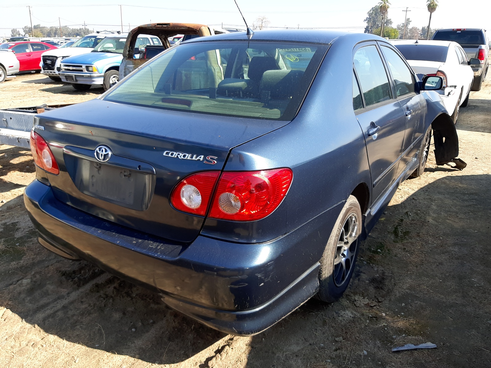 Photo 4 from auction – 2005 TOYOTA COROLLA CE with VIN 1NXBR32E65Z505528