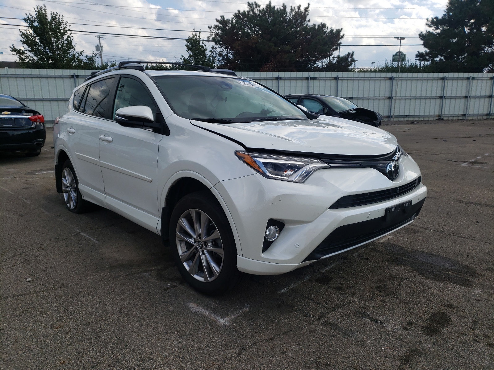 TOYOTA RAV4 LIMIT 2018 with VIN 2T3DFREV6JW803613 - Photo from auction