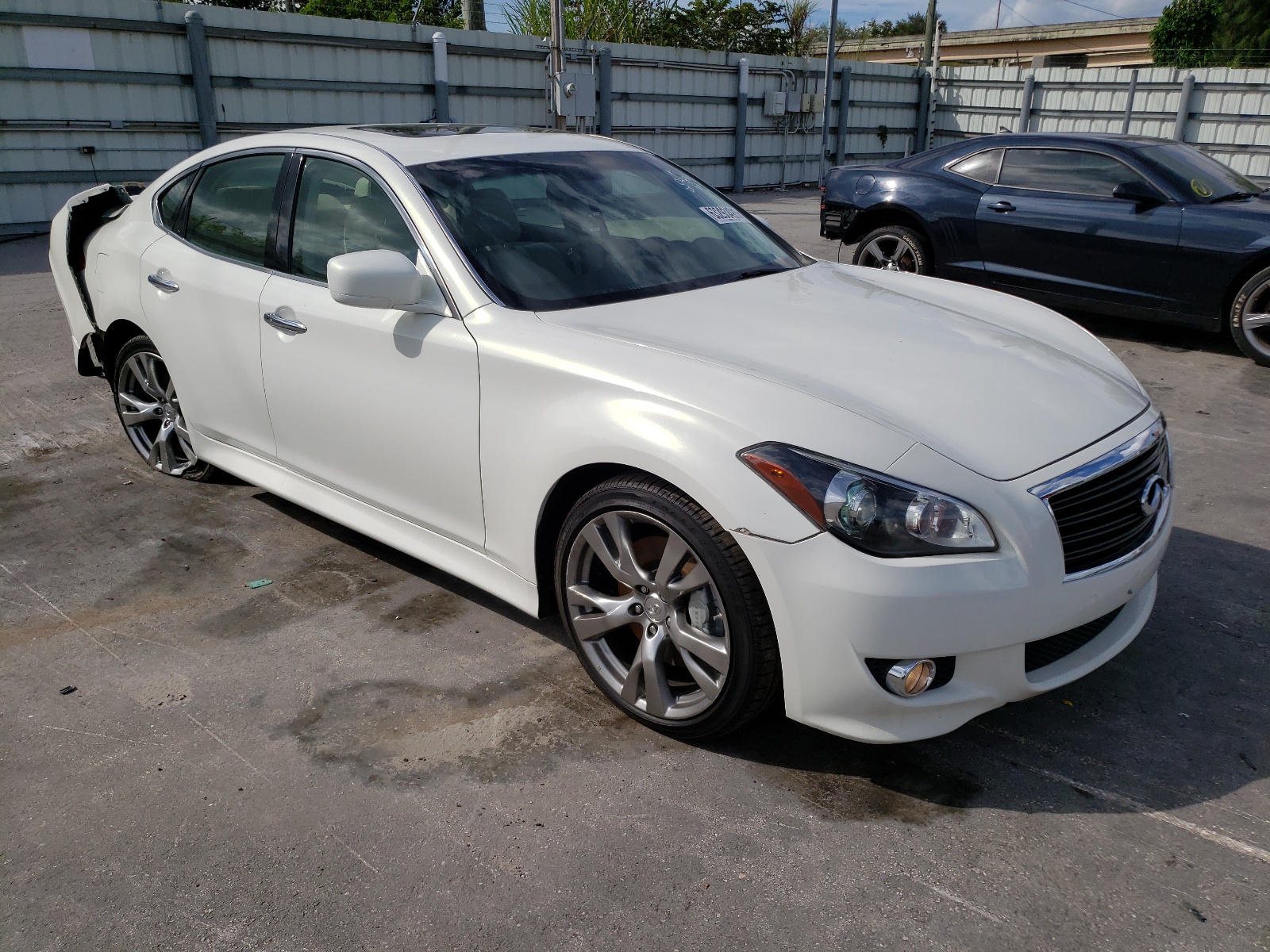 INFINITI M56 2011 z numerem VIN JN1AY1AP4BM520439 - Zdjęcie z aukcji