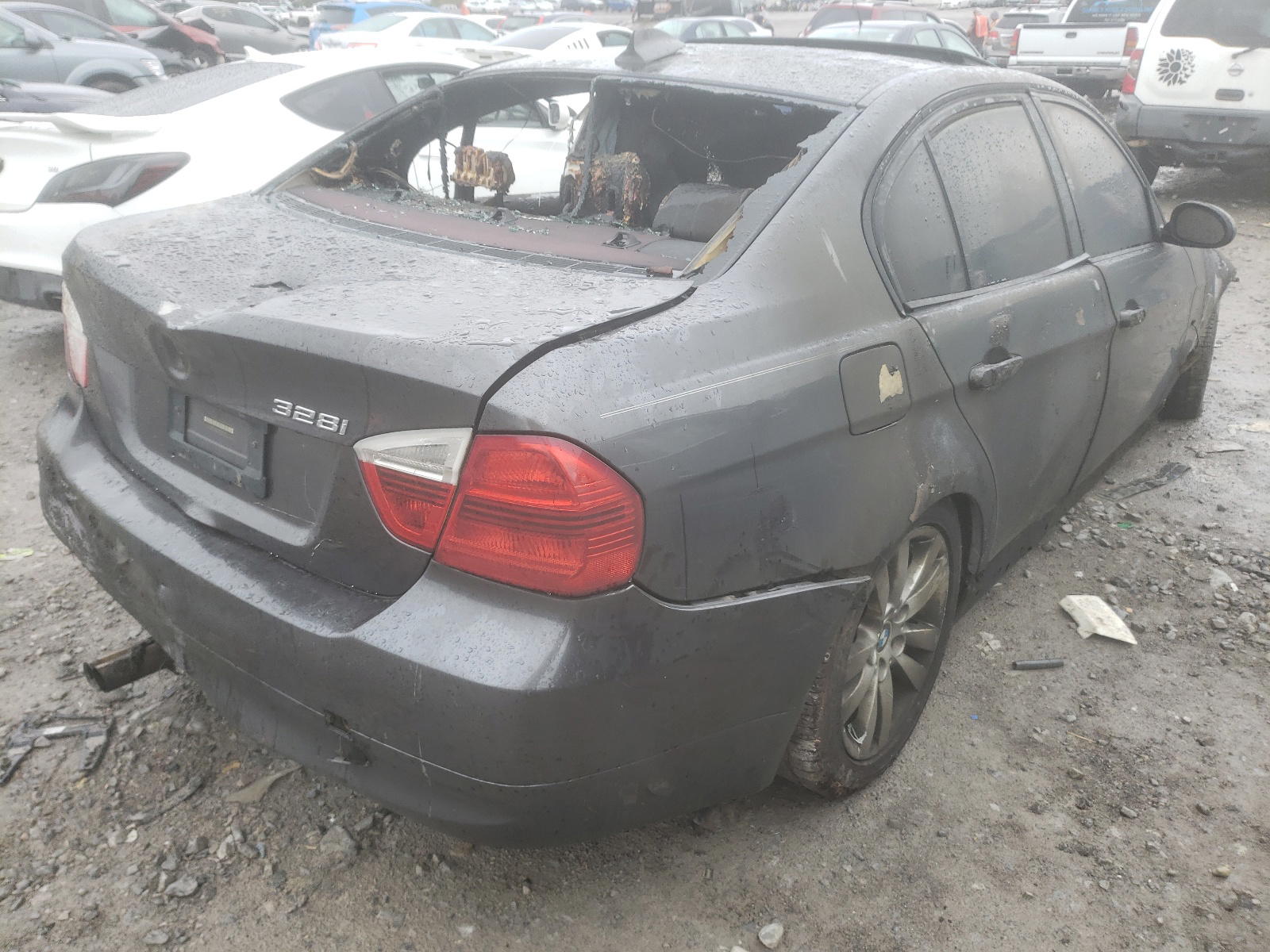 Photo 4 from auction – 2008 BMW 328 I with VIN WBAVA37548NL43931