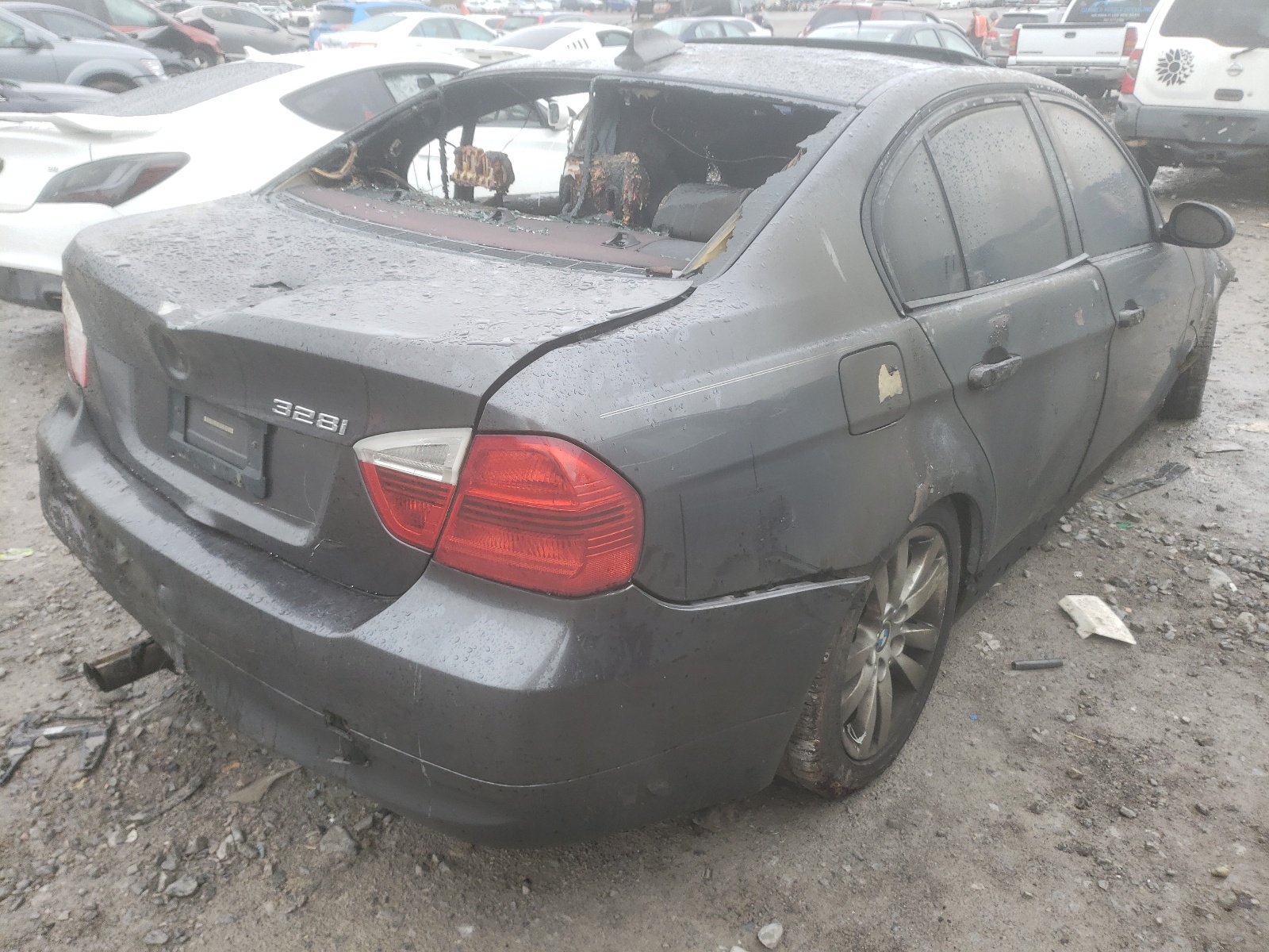 Zdjęcie 4 z aukcji – 2008 BMW 328 I z VIN WBAVA37548NL43931