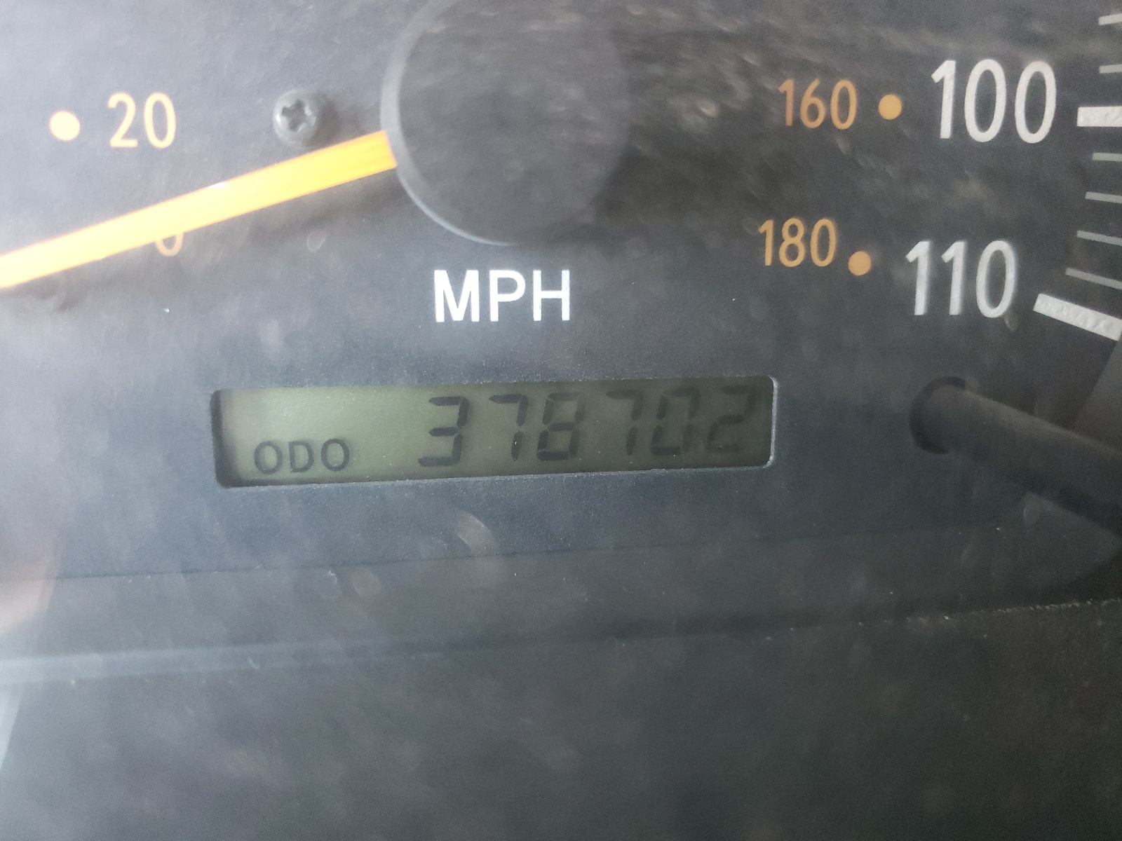 Photo 8 from auction – 2001 TOYOTA TUNDRA ACC with VIN 5TBBT44111S176041
