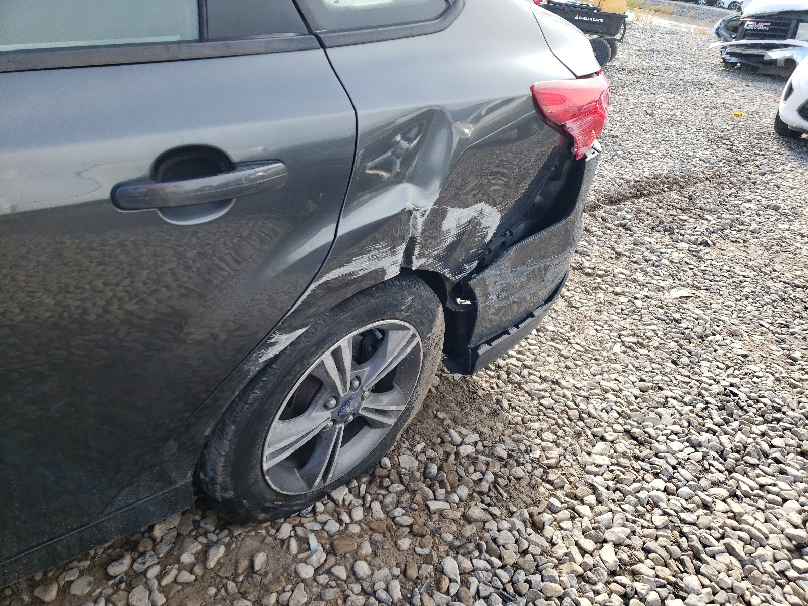 Фото 9 с аукциона – 2018 FORD FOCUS SE с VIN 1FADP3FE6JL322200