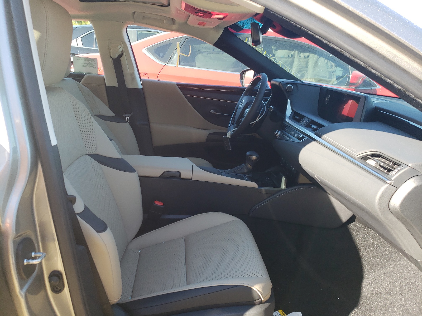 Photo 5 from auction – 2021 LEXUS ES 350 BAS with VIN 58ADZ1B18MU107190