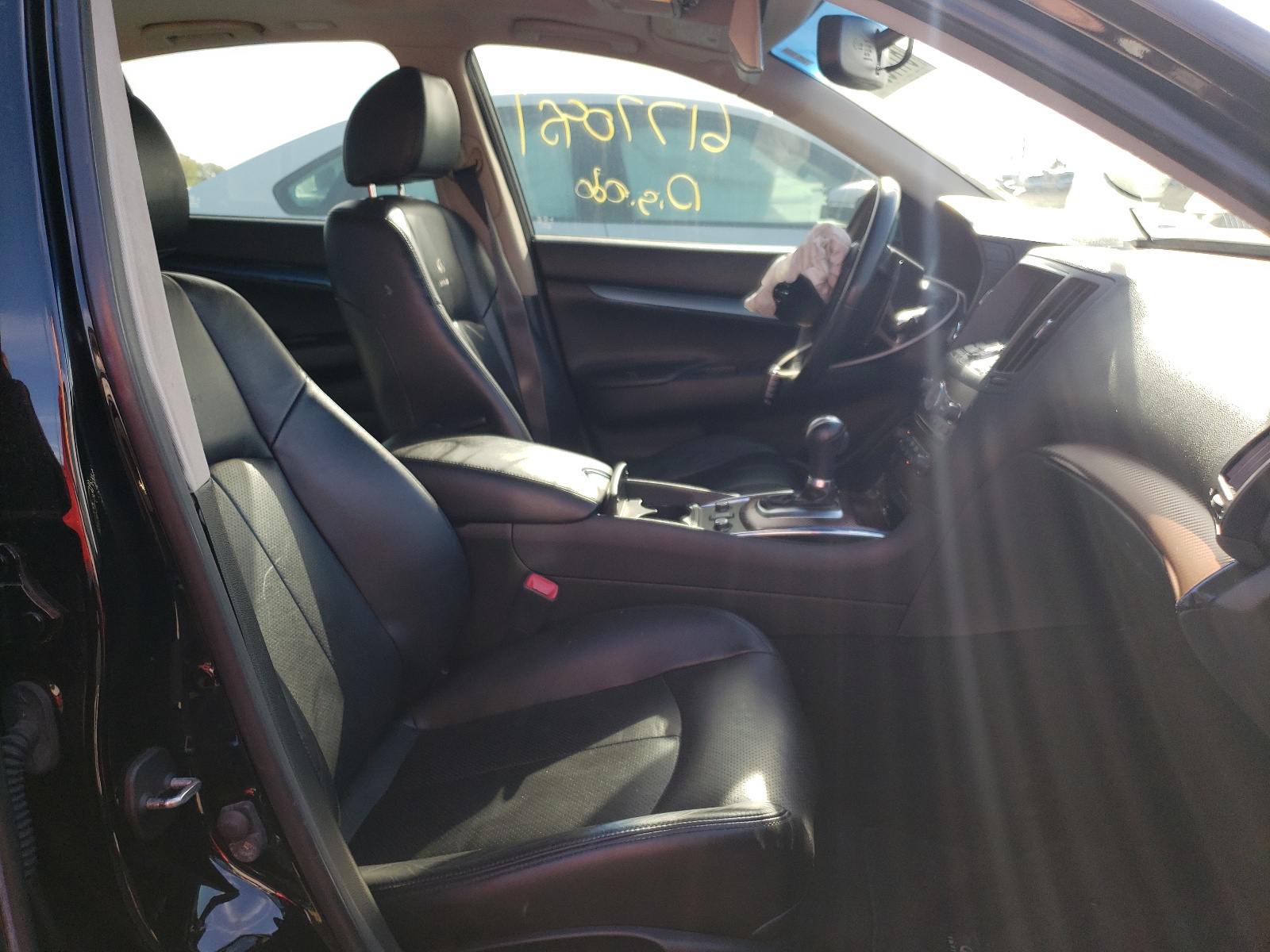 Photo 5 from auction – 2011 INFINITI G37 with VIN JN1CV6AR8BM354619