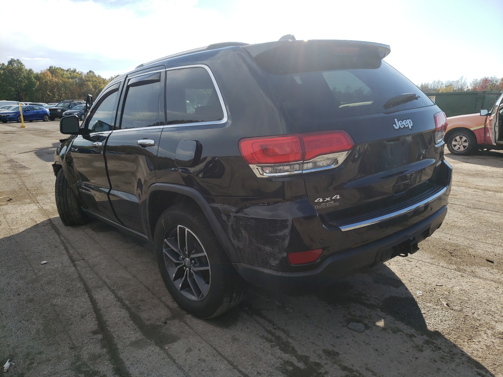 Photo 3 from auction – 2018 JEEP GRAND CHER with VIN 1C4RJFBG3JC286878