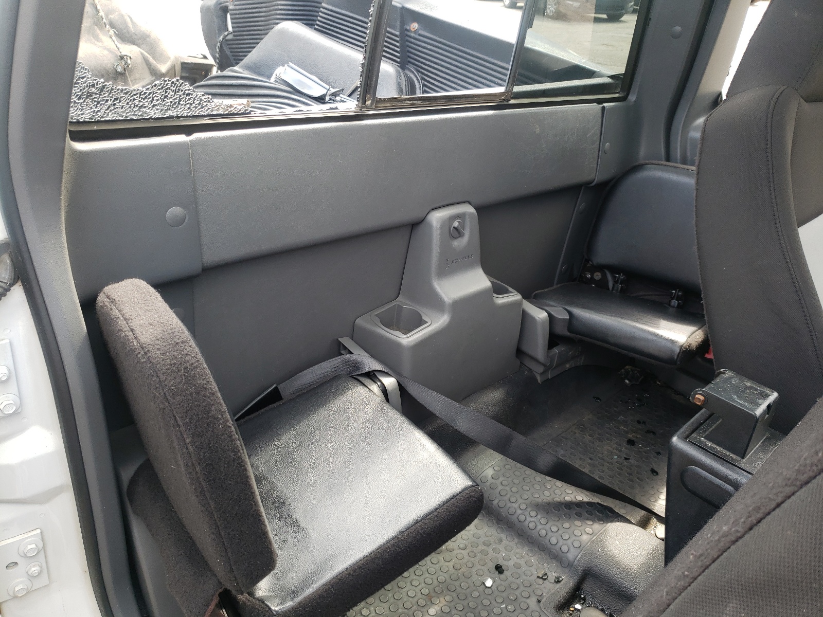 Photo 6 from auction – 2005 FORD RANGER SUP with VIN 1FTYR44U05PA28909