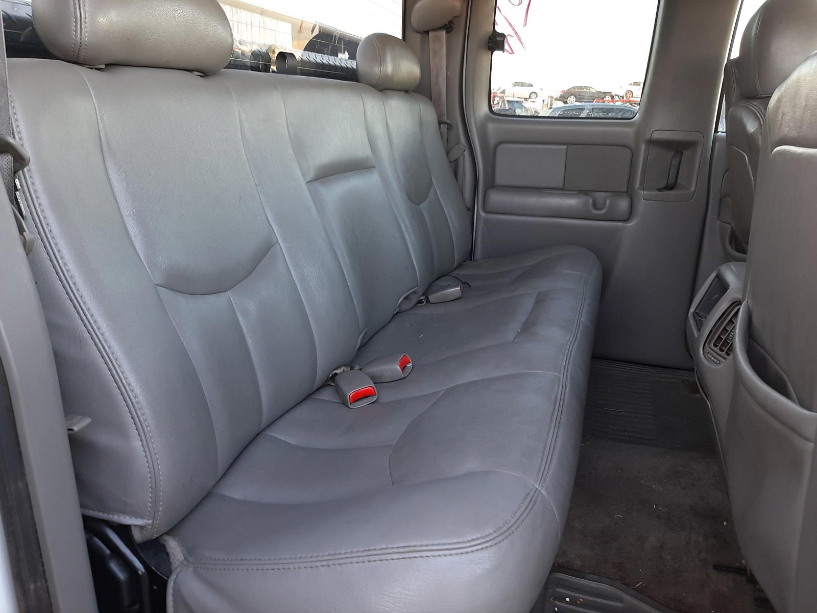 Photo 6 from auction – 2003 GMC NEW SIERRA with VIN 2GTEK19T231377540