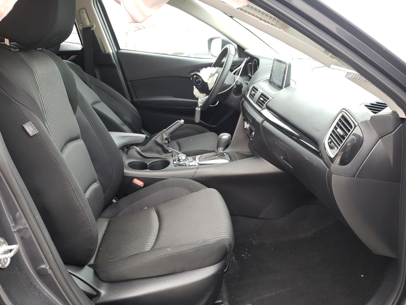 Photo 5 from auction – 2016 MAZDA 3 TOURING with VIN JM1BM1M79G1336373