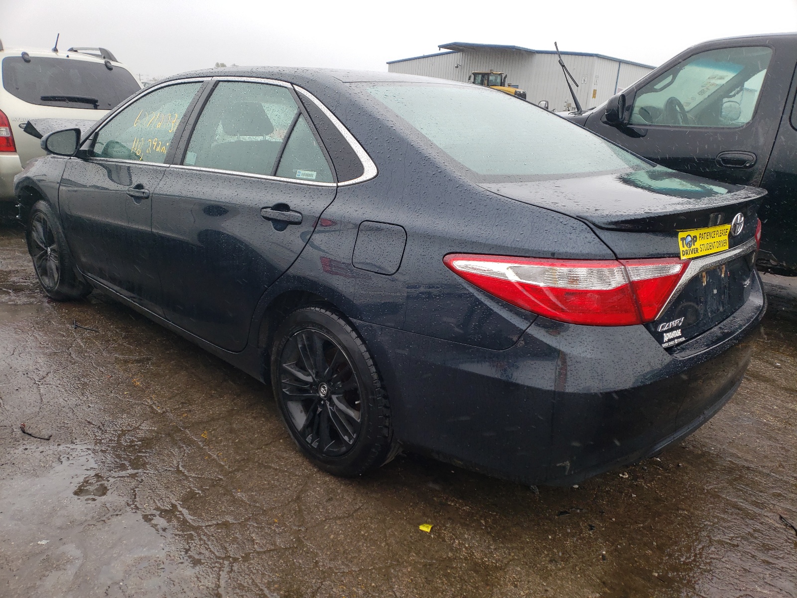 Photo 3 from auction – 2017 TOYOTA CAMRY LE with VIN 4T1BF1FK0HU715401