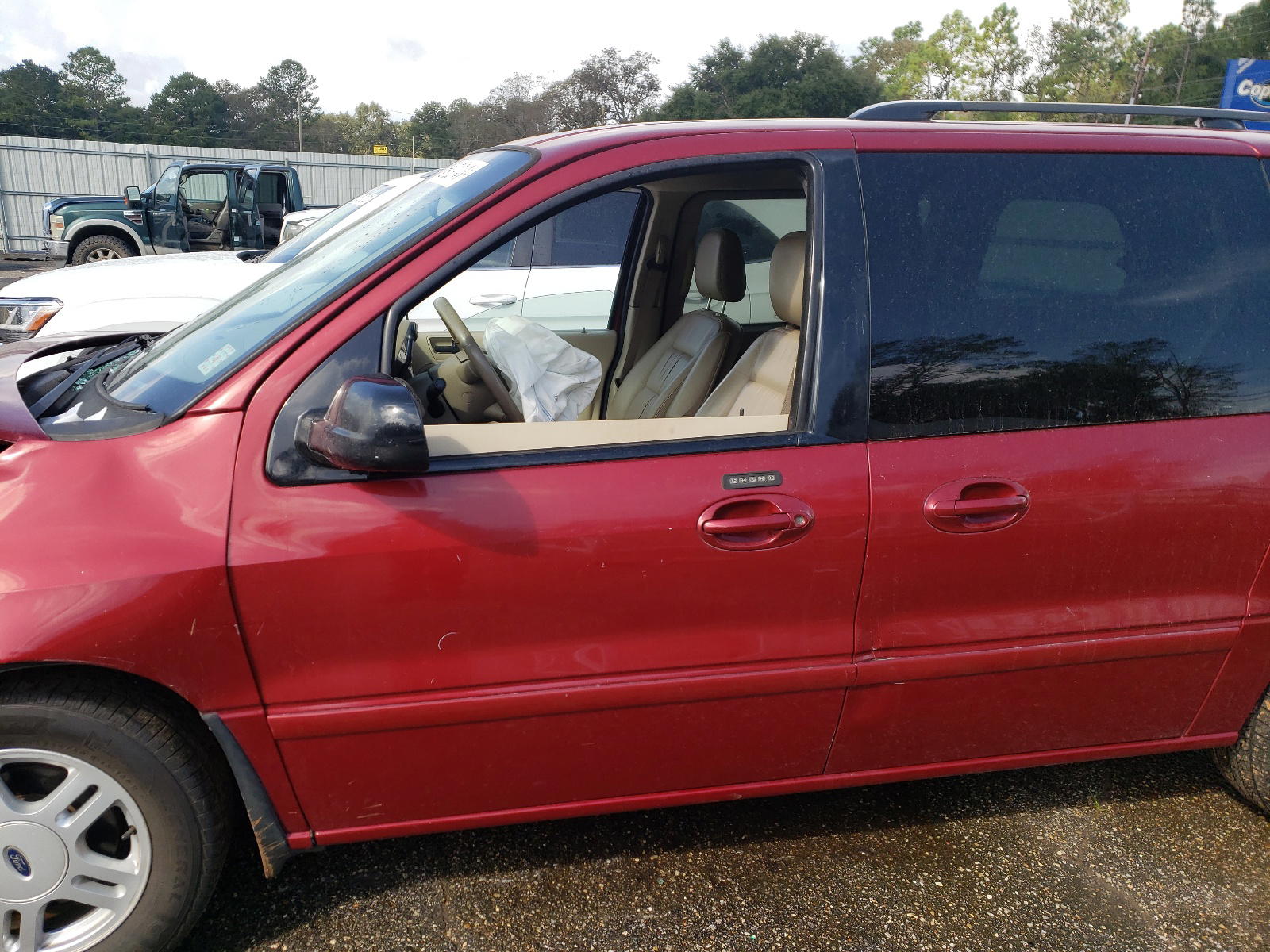 Photo 10 from auction – 2005 FORD FREESTAR S with VIN 2FMZA52265BA75223