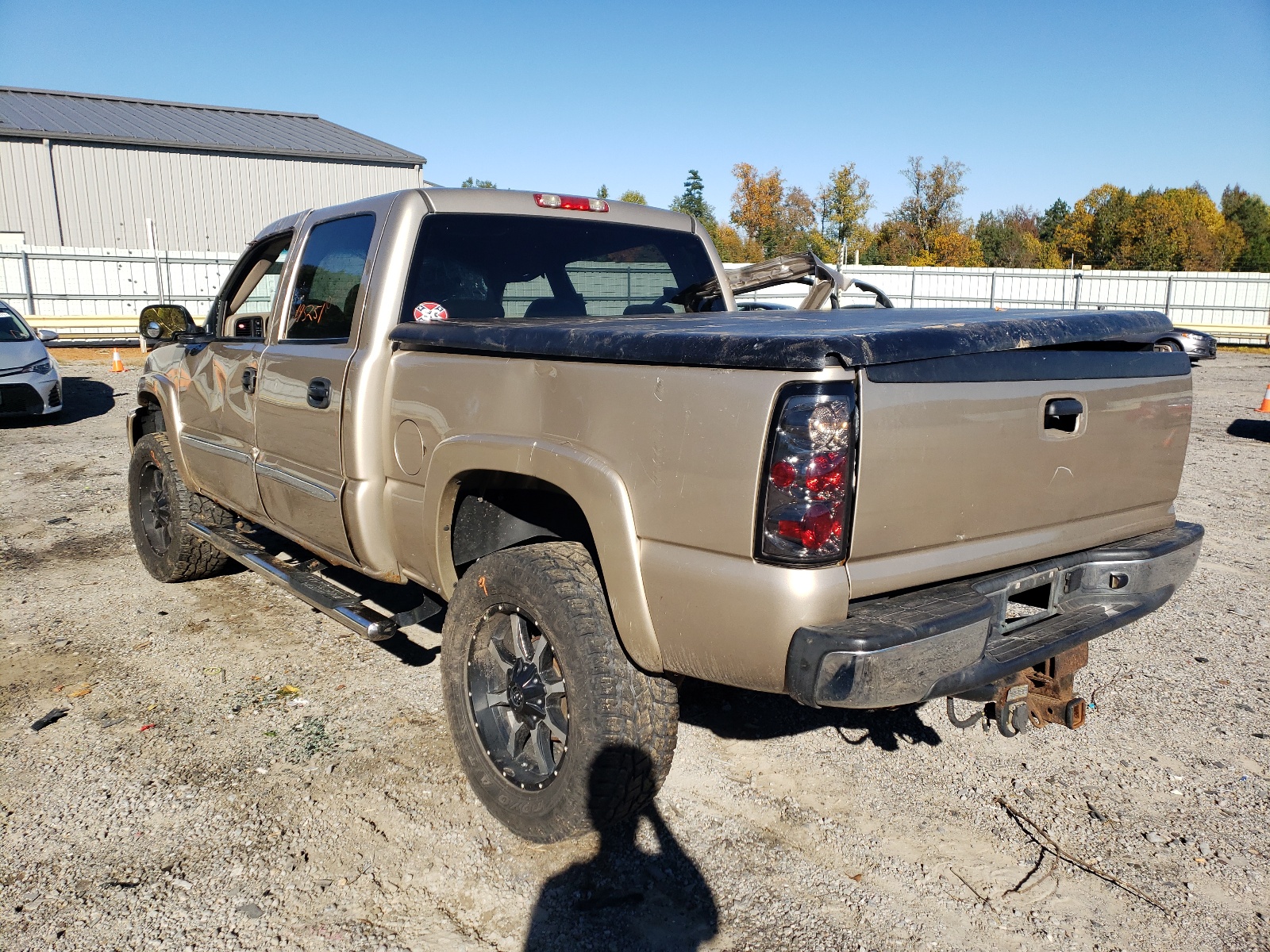 Photo 3 from auction – 2006 GMC NEW SIERRA with VIN 2GTEK13Z661357079