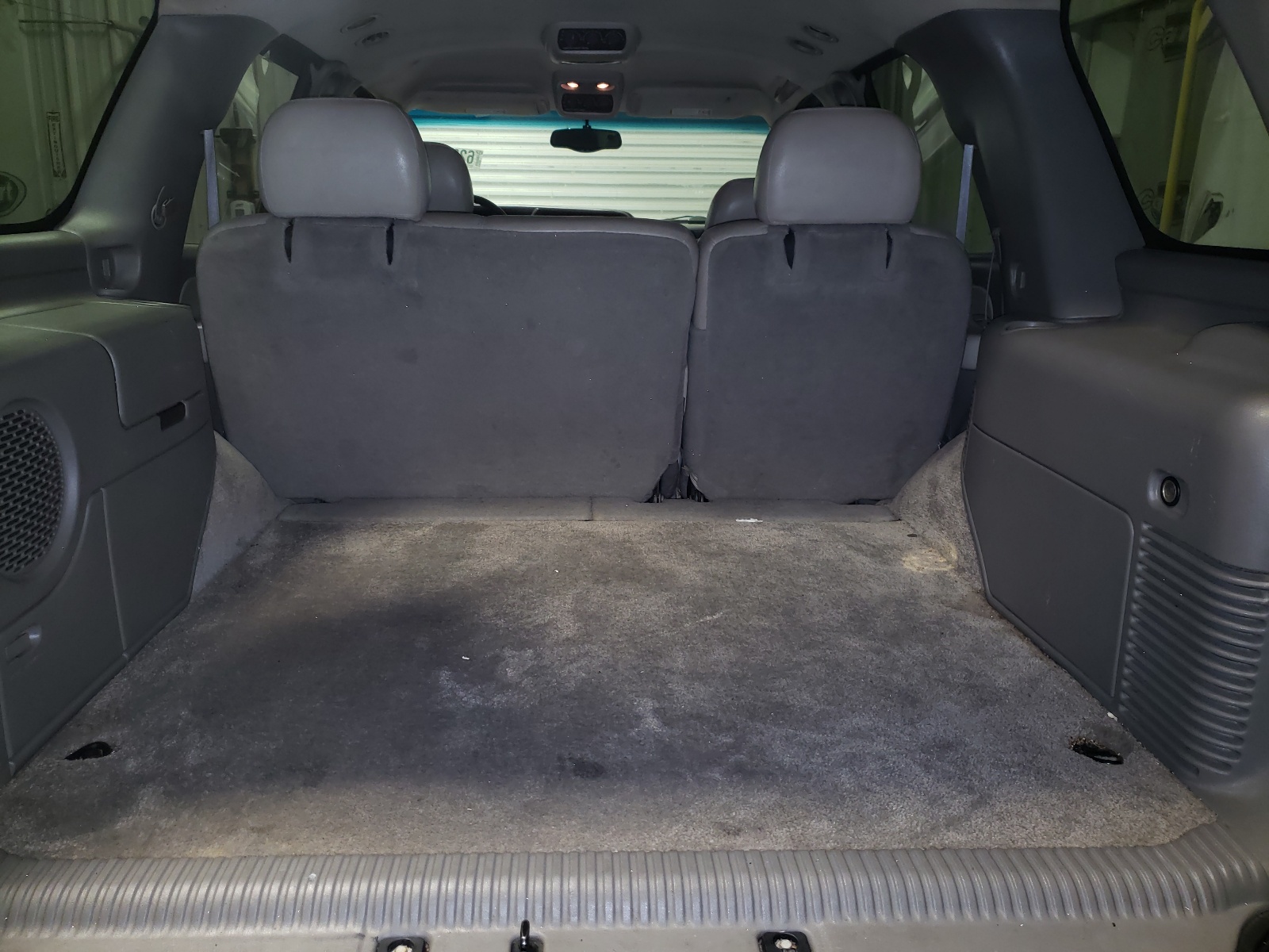 Photo 9 from auction – 2000 GMC YUKON with VIN 1GKEC13T9YJ134136