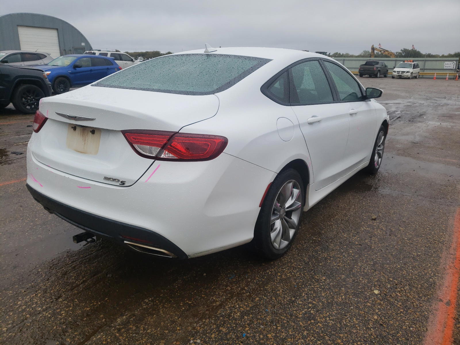 Photo 4 from auction – 2015 CHRYSLER 200 S with VIN 1C3CCCBG5FN542937