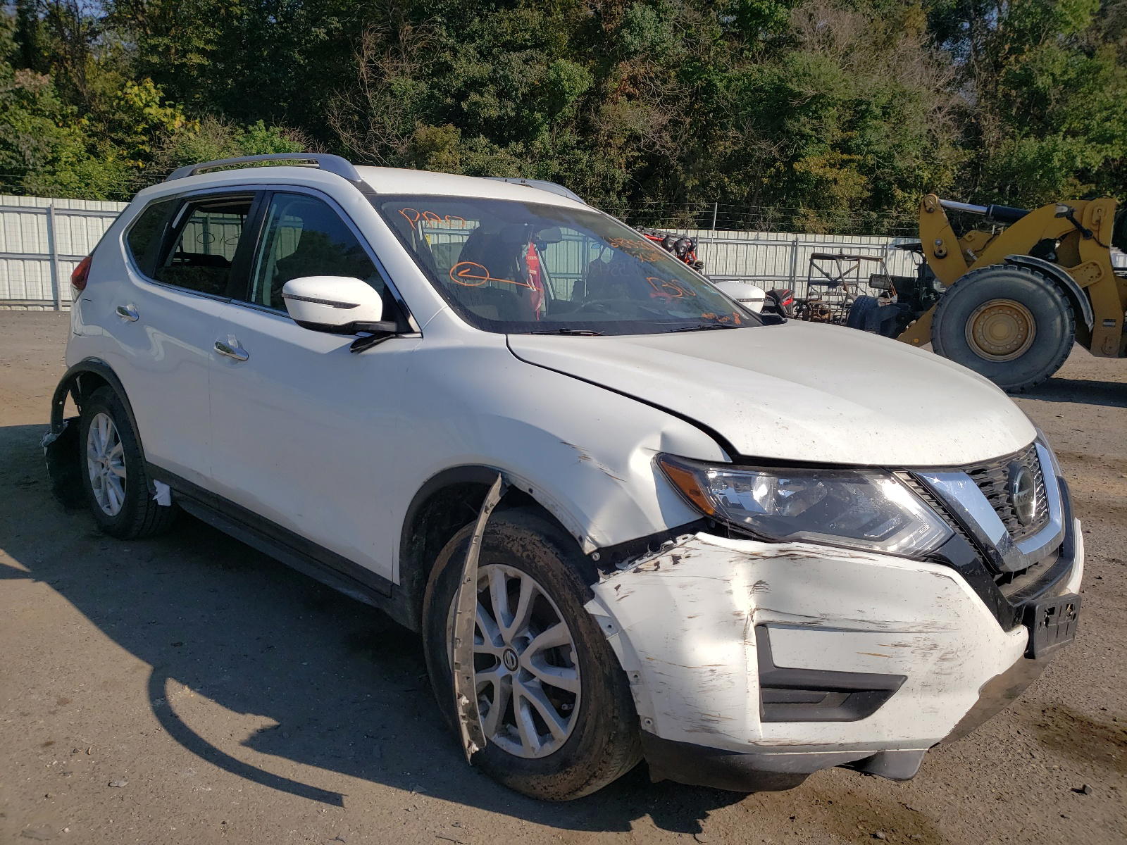 NISSAN ROGUE S 2018 with VIN KNMAT2MT9JP526194 - Photo from auction