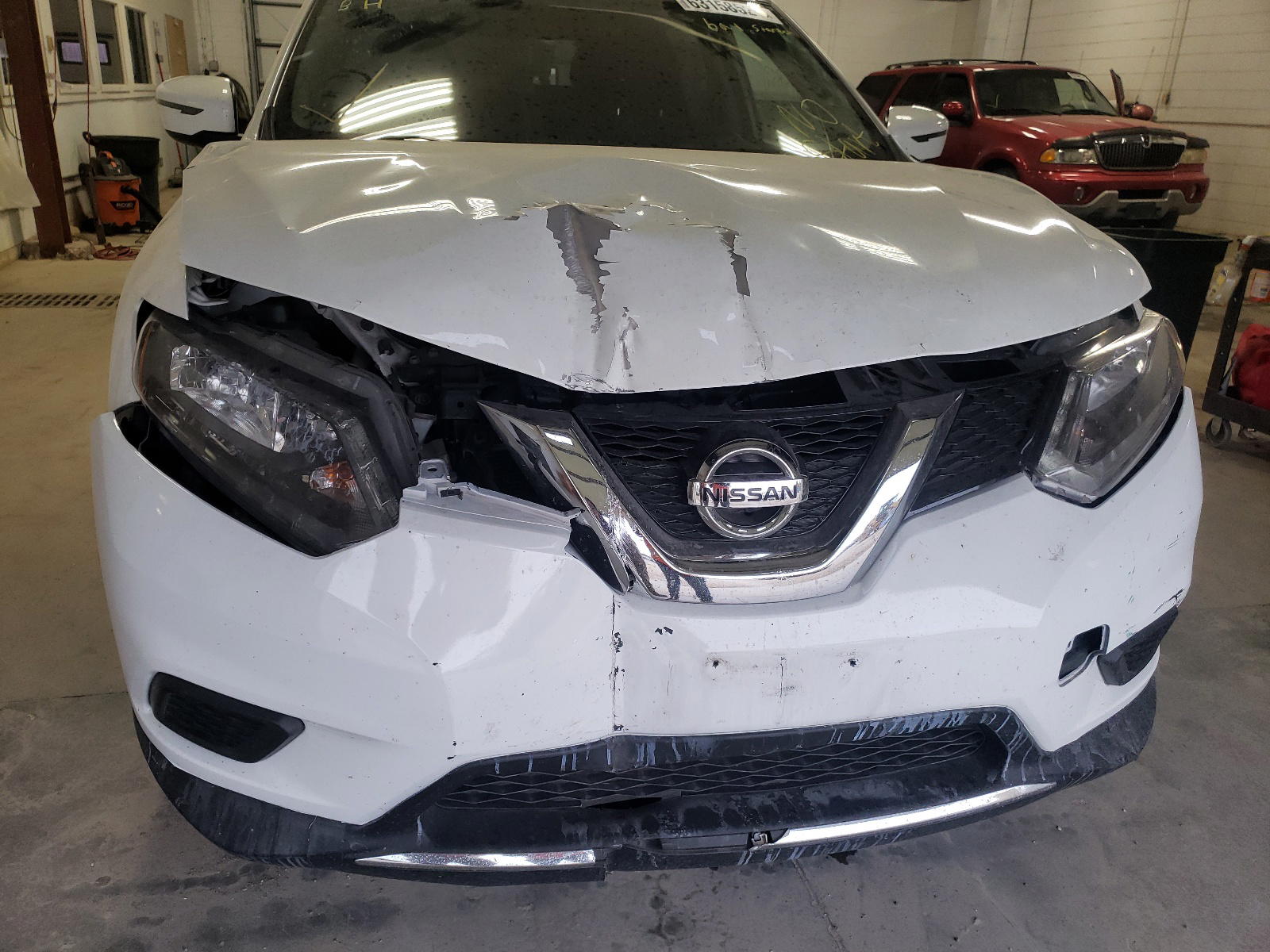 Photo 9 from auction – 2016 NISSAN ROGUE S with VIN KNMAT2MT1GP711994