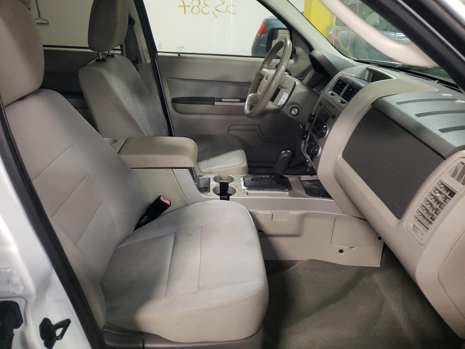 Photo 5 from auction – 2012 FORD ESCAPE XLT with VIN 1FMCU0DG2CKA66501