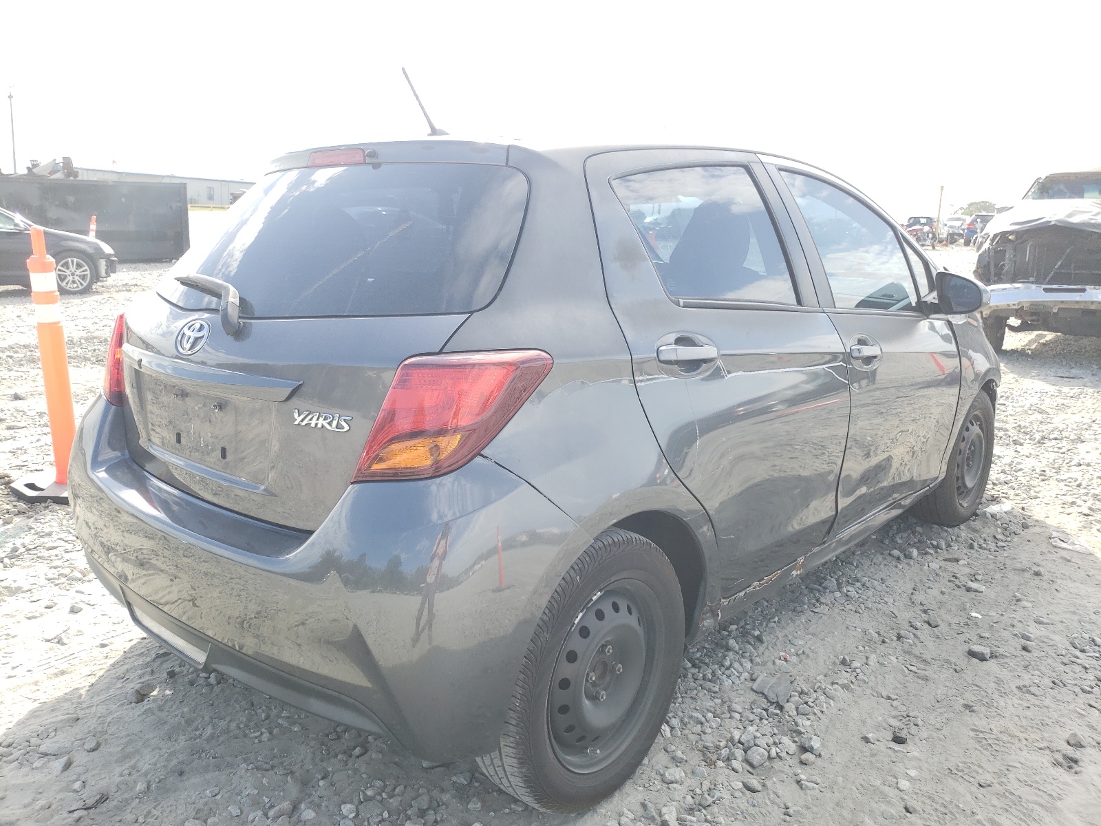 Photo 4 from auction – 2015 TOYOTA YARIS with VIN VNKKTUD33FA047979