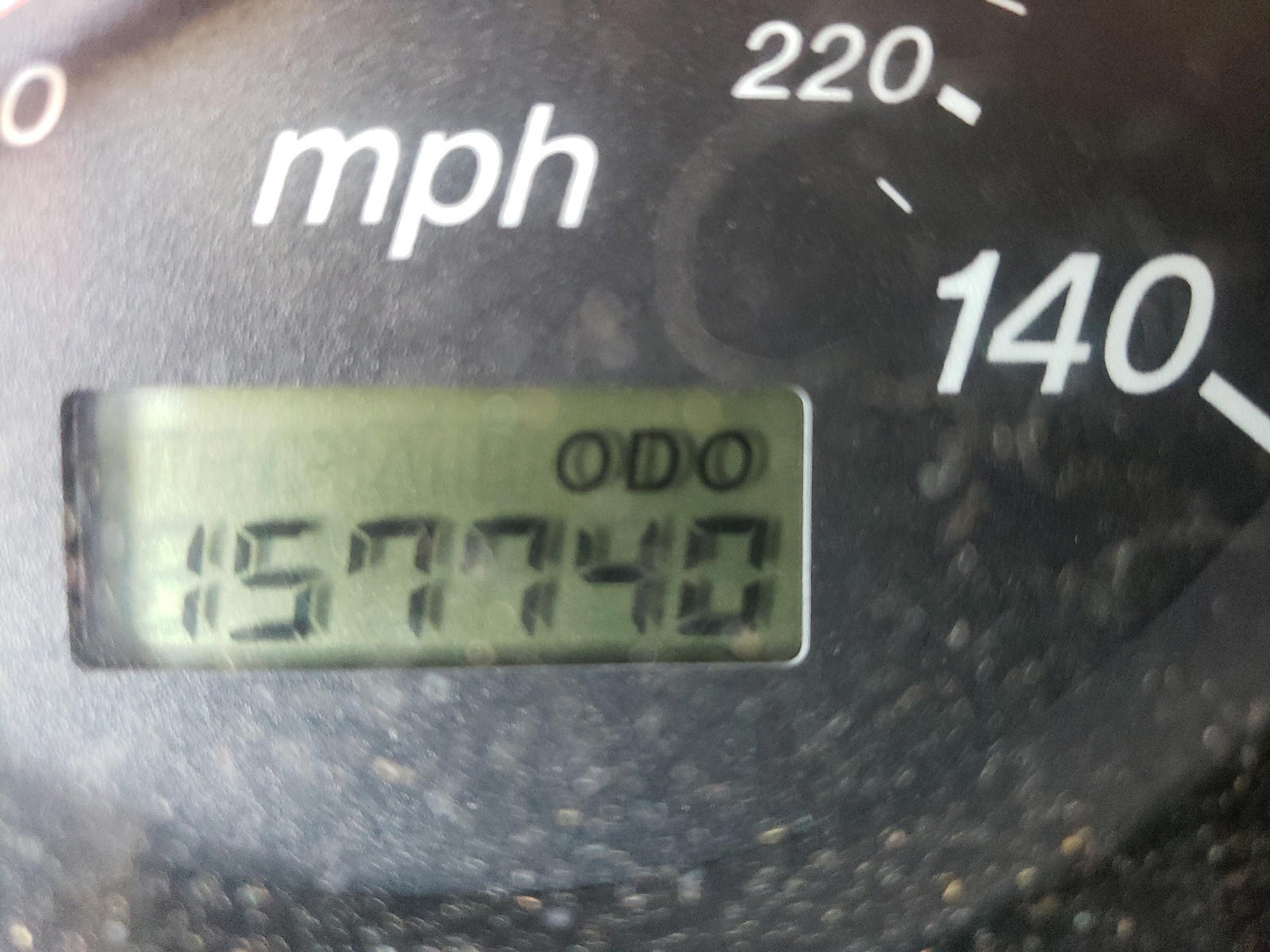Photo 8 from auction – 2000 MAZDA PROTEGE with VIN JM1BJ2228Y0258228