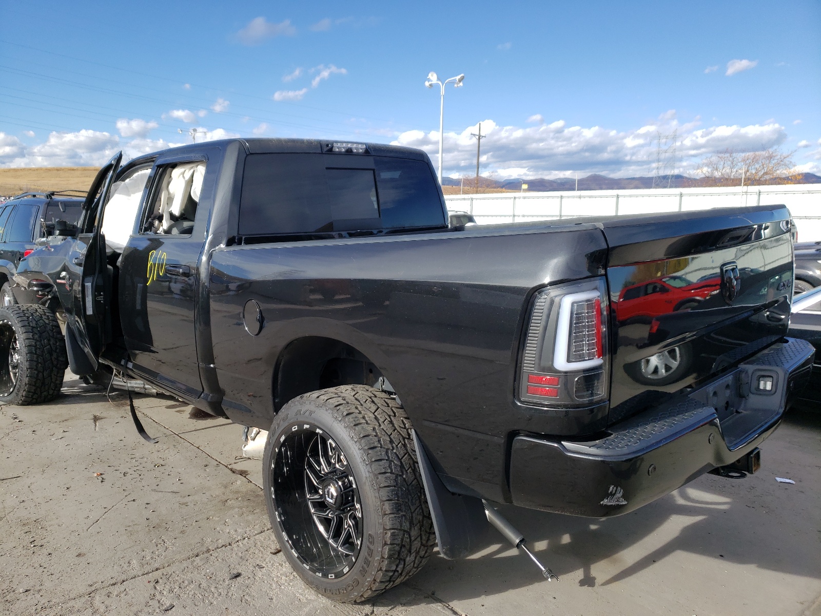 Photo 3 from auction – 2017 RAM 3500 SLT with VIN 3C63R3DL7HG603082
