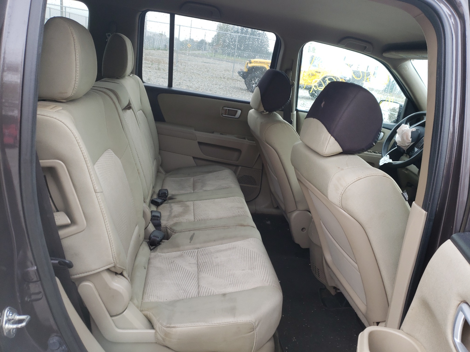 Photo 6 from auction – 2013 HONDA PILOT LX with VIN 5FNYF3H26DB041930