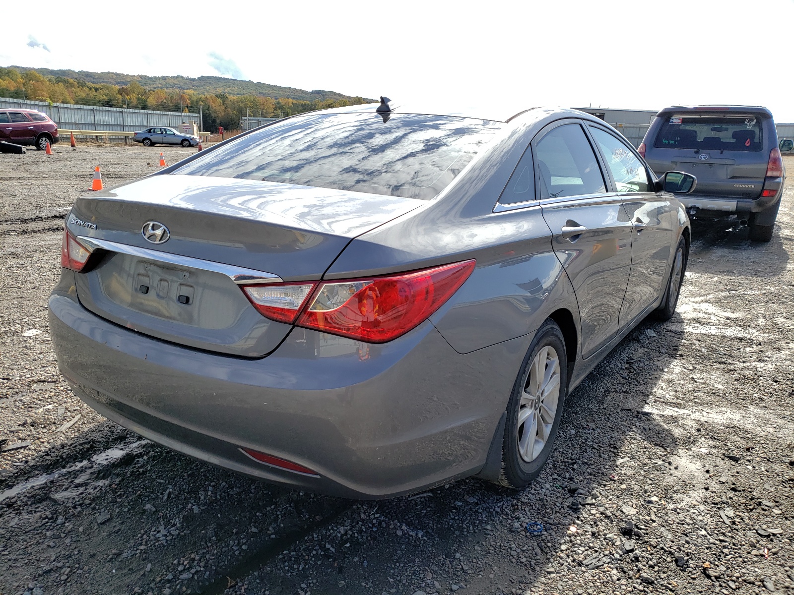 Photo 4 from auction – 2013 HYUNDAI SONATA GLS with VIN 5NPEB4AC5DH545247