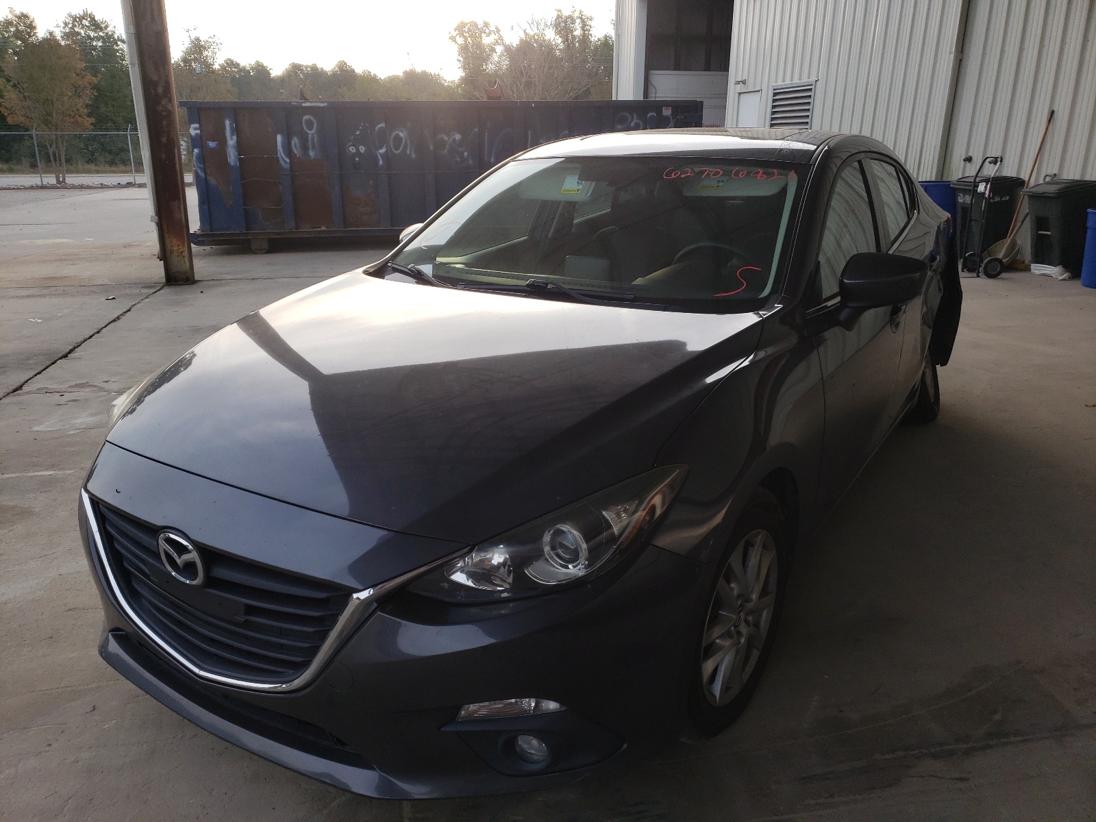 Photo 2 from auction – 2015 MAZDA 3 TOURING with VIN JM1BM1V76F1272077