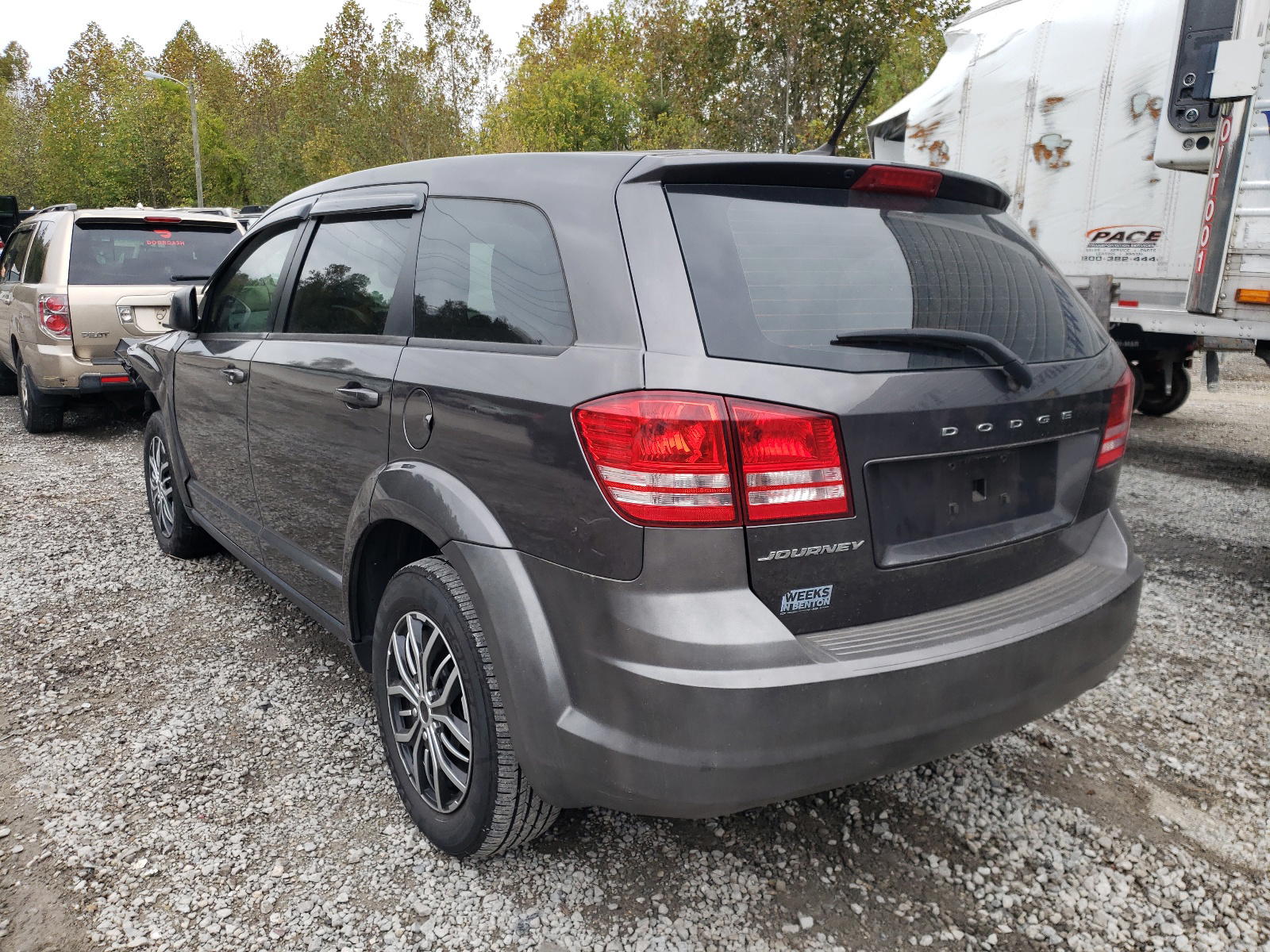Photo 3 from auction – 2015 DODGE JOURNEY SE with VIN 3C4PDCAB2FT670682