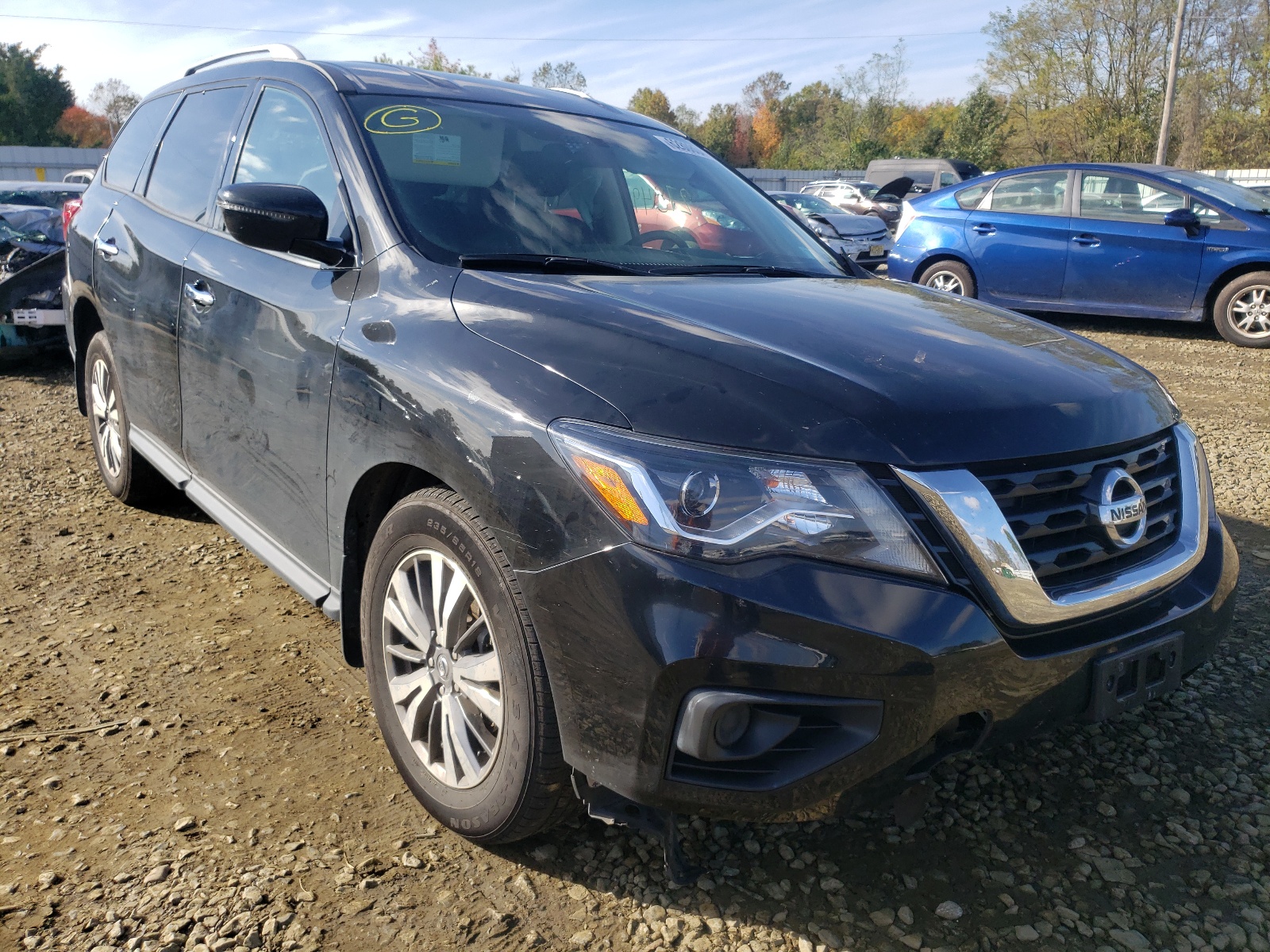 NISSAN PATHFINDER 2019 with VIN 5N1DR2MM0KC638827 - Photo from auction