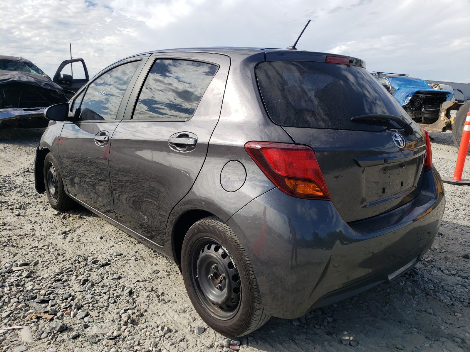 Photo 3 from auction – 2015 TOYOTA YARIS with VIN VNKKTUD33FA047979