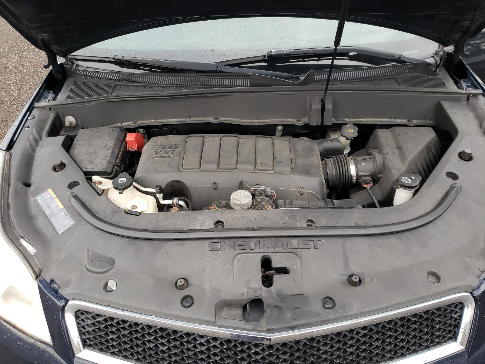 Photo 7 from auction – 2011 CHEVROLET TRAVERSE L with VIN 1GNKRJED1BJ232563