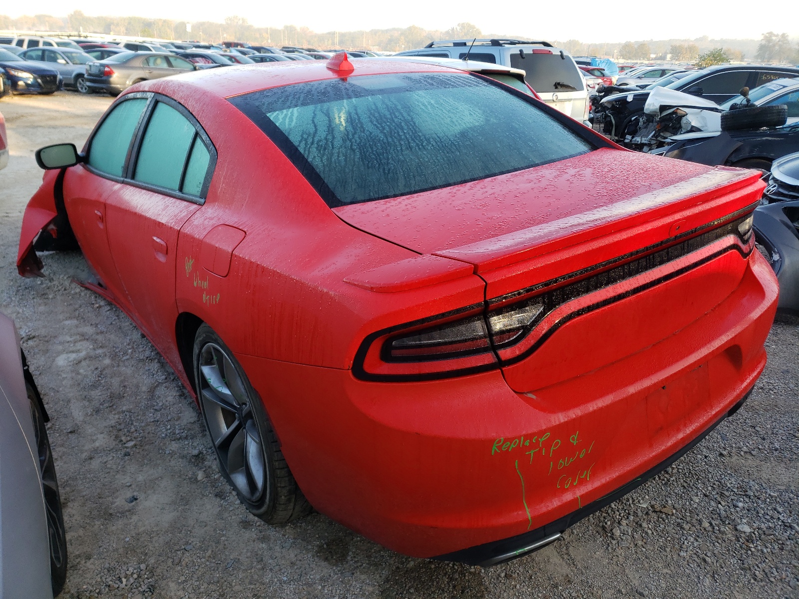 Foto 3 de la subasta – 2015 DODGE CHARGER R/ con VIN 2C3CDXCT8FH901688
