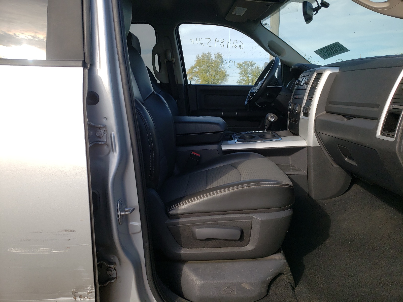 Фото 5 с аукциона – 2009 DODGE RAM 1500 с VIN 1D3HV18T09S814151