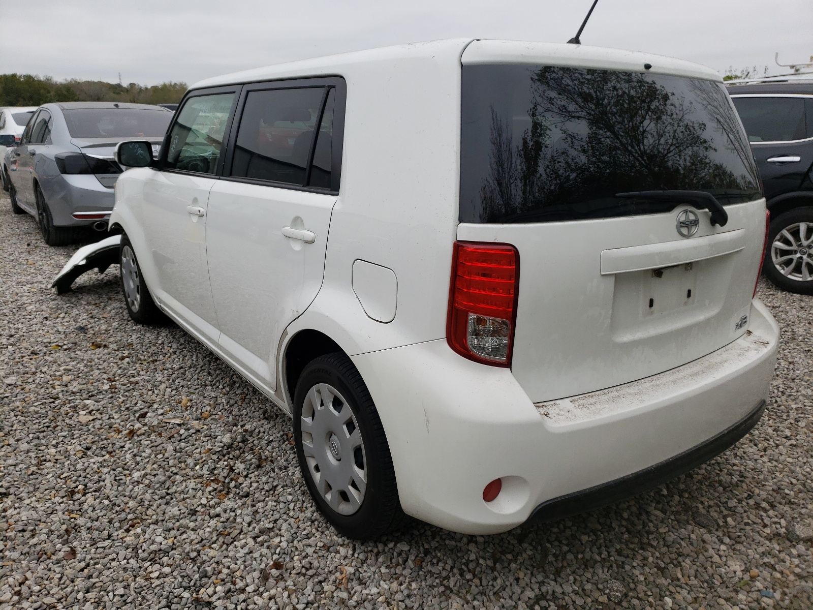 Photo 3 from auction – 2014 TOYOTA SCION XB with VIN JTLZE4FE7EJ060396