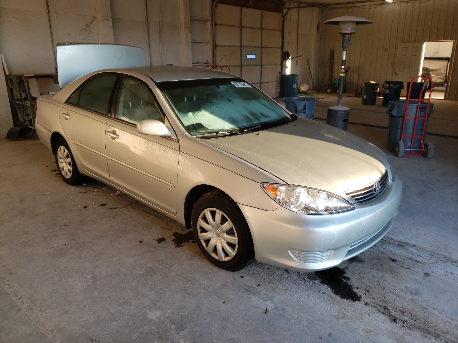 Photo 1 from auction – 2006 TOYOTA CAMRY LE with VIN 4T1BE32K06U726917